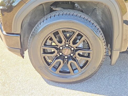 Certified 2024 GMC Sierra 1500 Elevation image 6