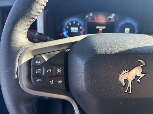 Used 2025 Ford Bronco Big Bend w/ Black Diamond Package image 26