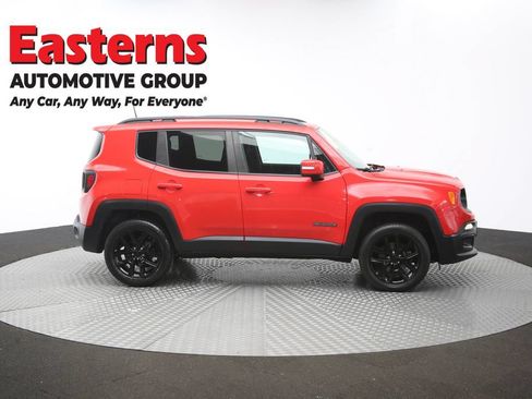 Used 2018 Jeep Renegade Altitude AWD/4WD image 46
