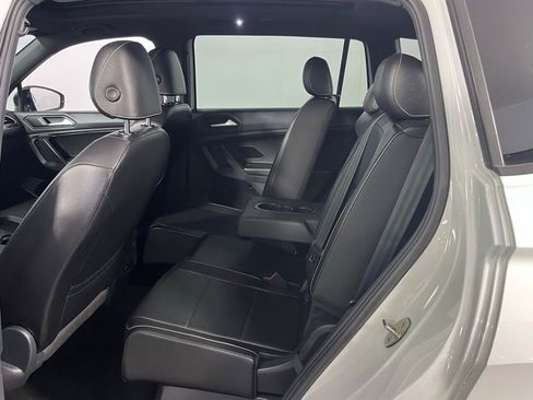 Used 2021 Volkswagen Tiguan SE R-Line image 25