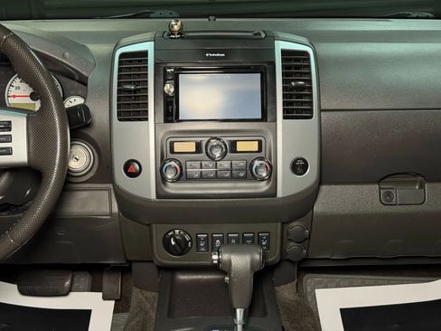 Used 2014 Nissan Frontier PRO-4X w/ Pro-4x Luxury Package image 22