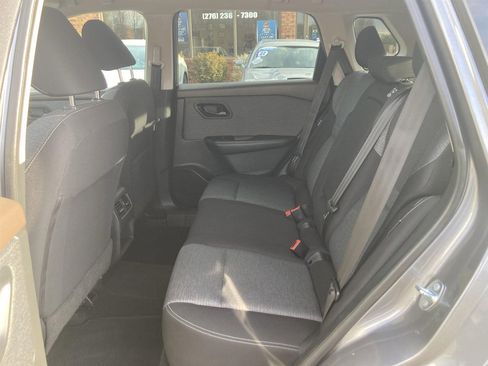 Used 2021 Nissan Rogue S image 22