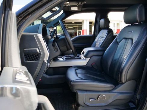 Used 2022 Ford F250 Platinum w/ Tremor Off-Road Package AWD/4WD image 3