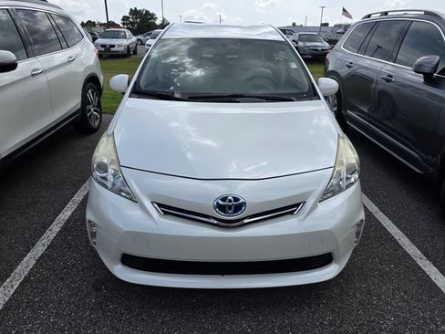 Used 2014 Toyota Prius V Three FWD image 2
