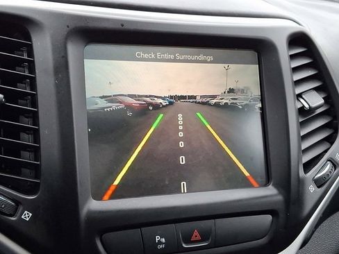 Certified 2018 Jeep Cherokee Overland image 23