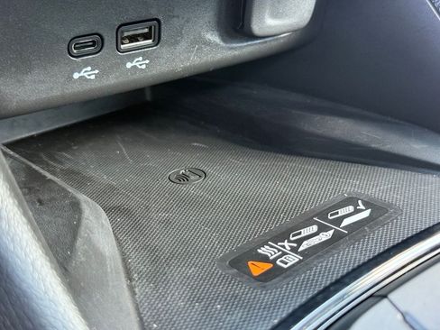 Used 2025 Buick Envista Avenir FWD image 32