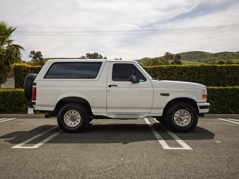 Used 1994 Ford Bronco AWD/4WD image 4