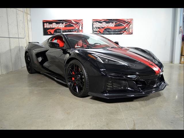 Used 2023 Chevrolet Corvette Z06 w/ Battery Protection Package RWD image 2