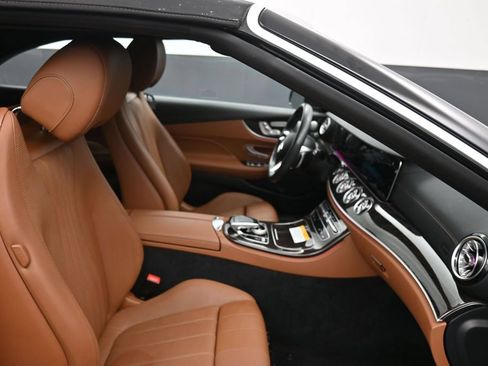 Used 2023 Mercedes-Benz E 450 4MATIC Cabriolet image 31