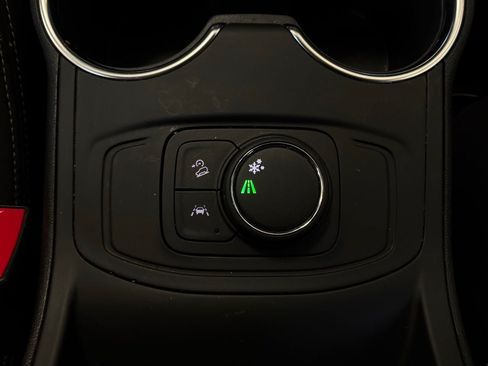 Used 2024 GMC Terrain SLE FWD image 21