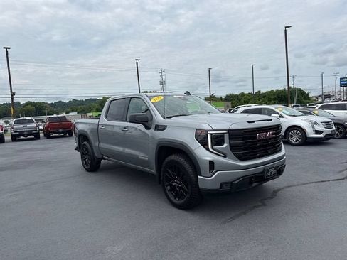 Used 2023 GMC Sierra 1500 Elevation AWD/4WD image 1