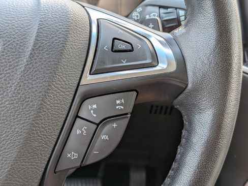 Used 2019 Ford Edge Titanium w/ Cold Weather Package AWD/4WD image 28
