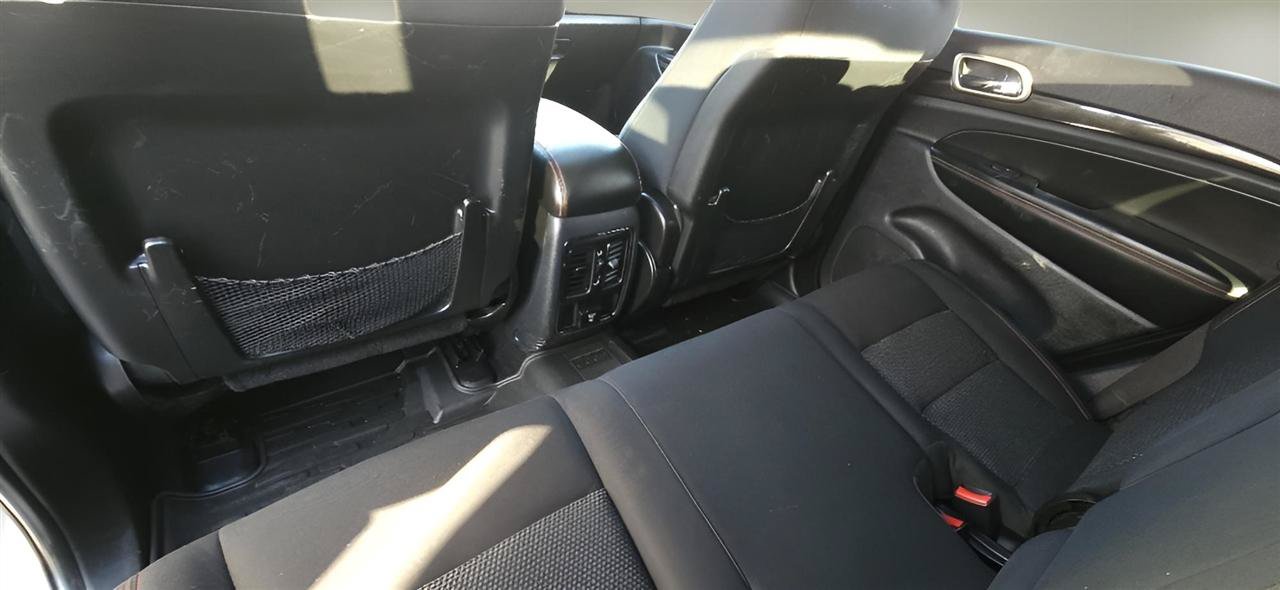Used 2017 Jeep Grand Cherokee Laredo AWD/4WD image 21