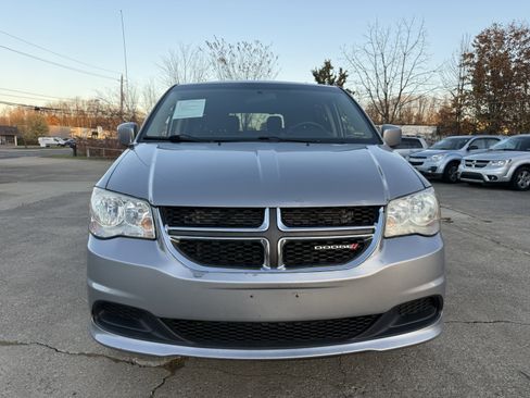 Used 2015 Dodge Grand Caravan SXT image 6