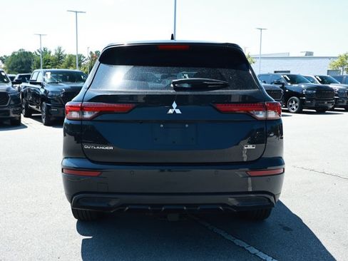 Used 2023 Mitsubishi Outlander SE Black Edition AWD/4WD image 4