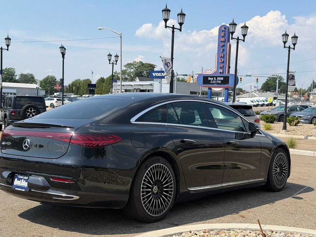 Used 2022 Mercedes-Benz EQS 450+ Sedan image 5