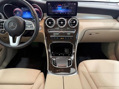 Certified 2022 Mercedes-Benz GLC 300 GLC 300 w/ Multimedia Package Lite image 9