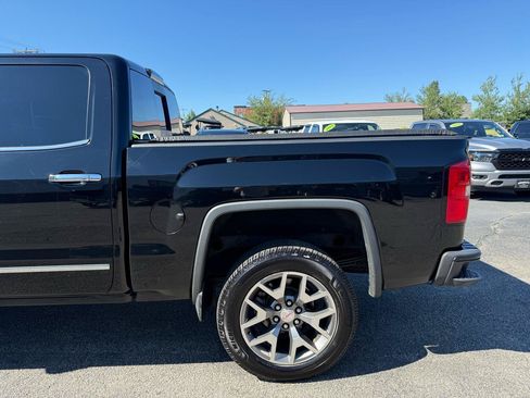 Used 2015 GMC Sierra 1500 SLT w/ All-Terrain Package AWD/4WD image 9
