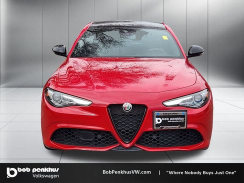 Used 2023 Alfa Romeo Giulia Veloce image 21