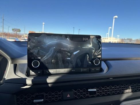 Certified 2025 Honda Accord SE image 17