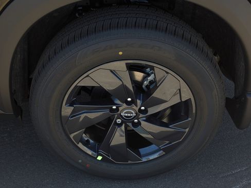 New 2026 Nissan Rogue SV image 7