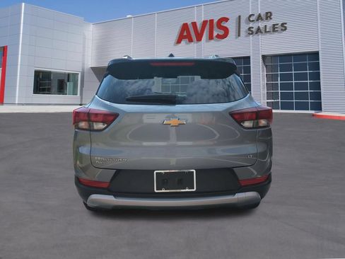 Used 2025 Chevrolet TrailBlazer LT AWD/4WD image 7