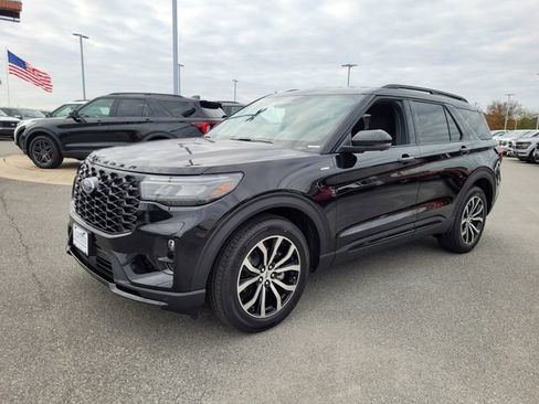New 2026 Ford Explorer ST-Line w/ Premium Package image 3