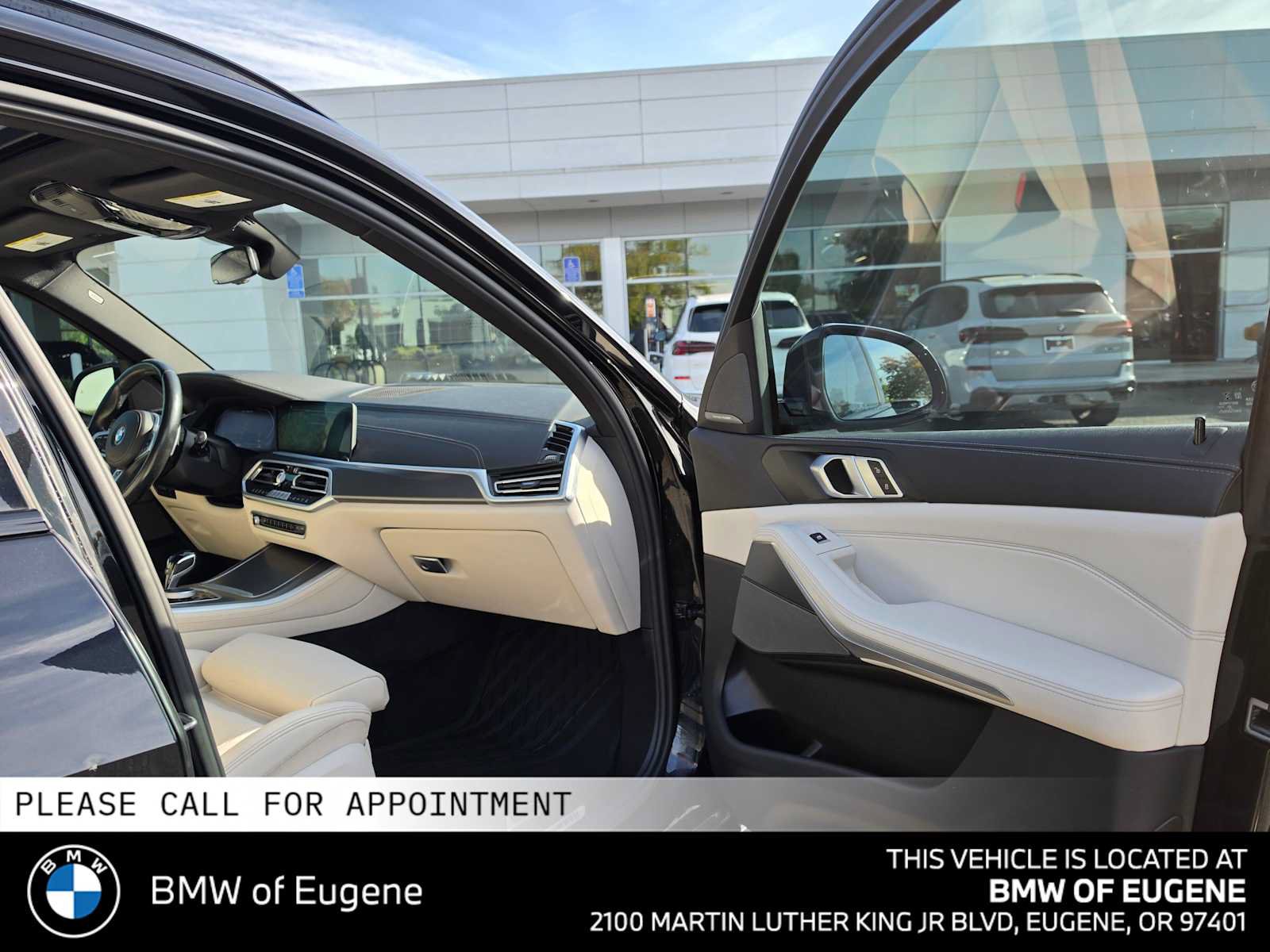 Used 2022 BMW X5 M50i w/ Premium Package AWD/4WD image 10