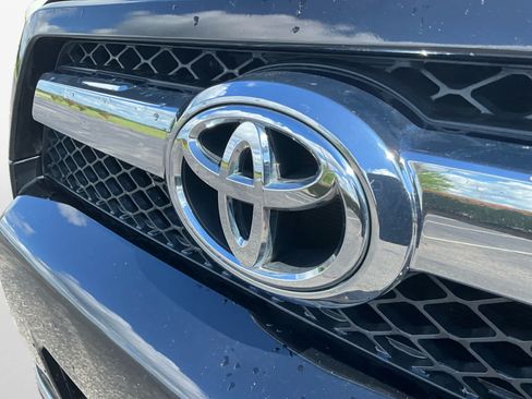 Used 2010 Toyota 4Runner Limited AWD/4WD image 14