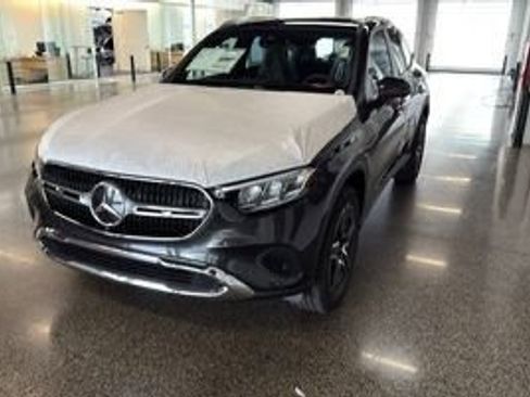 Certified 2026 Mercedes-Benz GLC 300 4MATIC image 2
