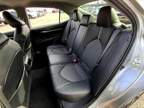 Used 2022 Toyota Camry SE FWD image 20