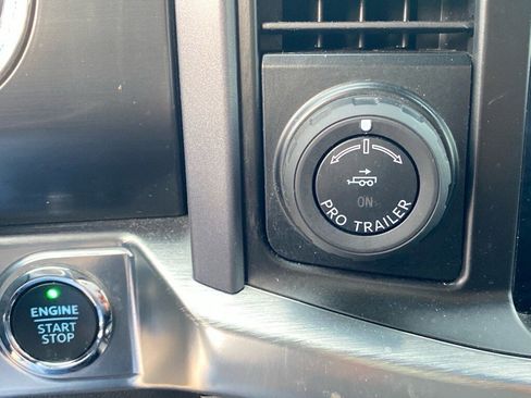 Used 2023 Ford F150 Lariat w/ Equipment Group 502A High image 19