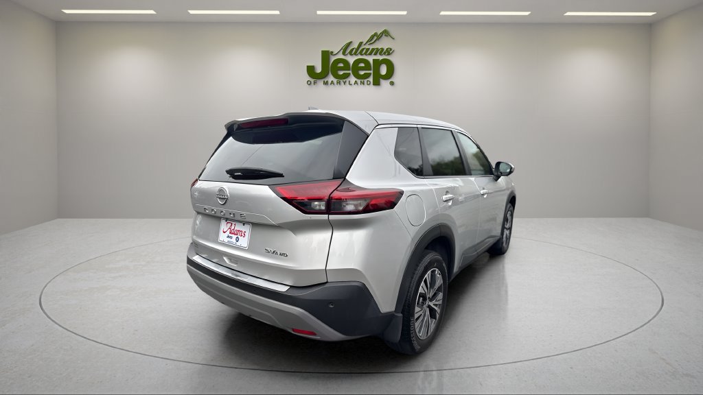 Used 2023 Nissan Rogue SV AWD/4WD image 5