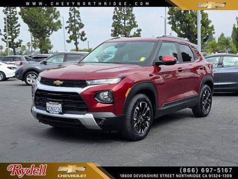 Used 2023 Chevrolet TrailBlazer LT w/ Convenience Package FWD image 40