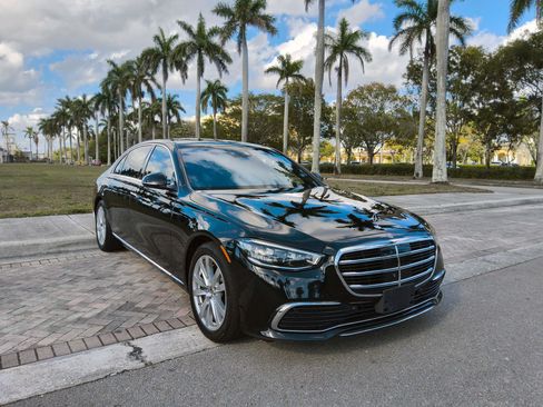 Used 2023 Mercedes-Benz S 500 S 500 4MATIC Sedan 4D image 1