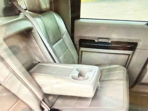 Used 2009 Ford F350 Lariat image 9