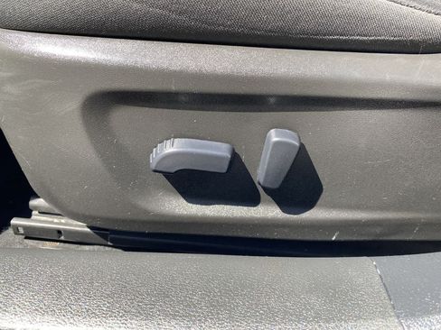 Used 2024 Nissan Altima 2.5 SV FWD image 16