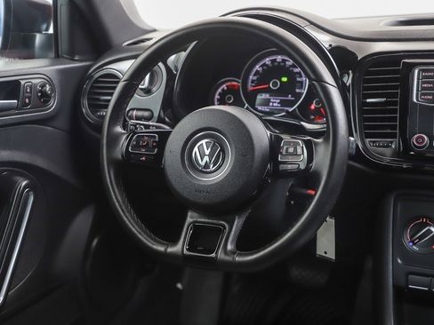 Used 2018 Volkswagen Beetle 2.0T S FWD image 16