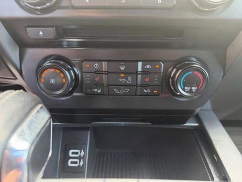 Used 2018 Ford F150 XLT w/ Equipment Group 302A Luxury AWD/4WD image 19