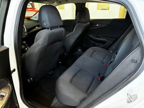 Used 2023 Chevrolet Malibu LS FWD image 25