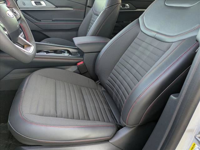 New 2027 Ford Explorer ST-Line RWD image 4