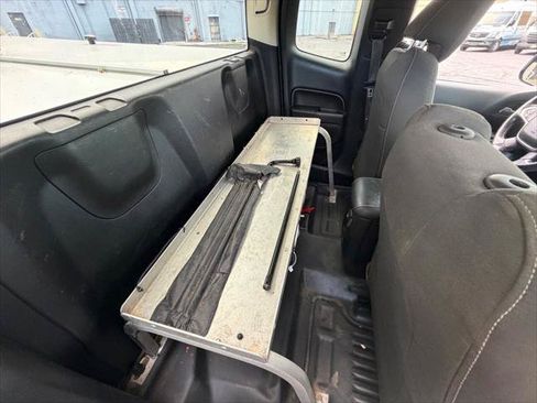 Used 2022 Chevrolet Colorado LT w/ Fleet Safety Package RWD image 11