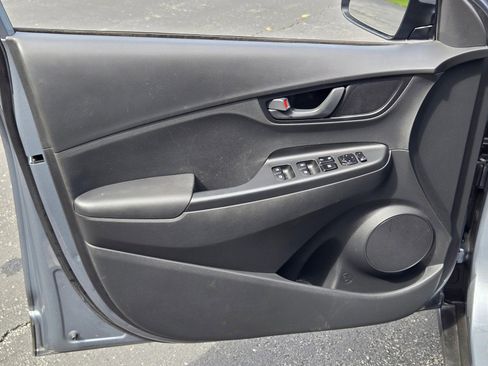 Used 2021 Hyundai Kona SEL image 17