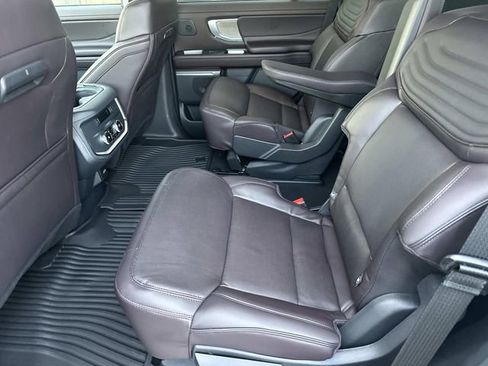 New 2025 Ford Expedition Platinum w/ Platinum Ultimate Package image 25