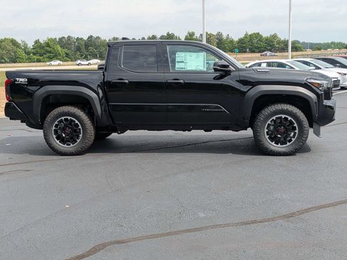 New 2026 Toyota Tacoma TRD Off-Road AWD/4WD image 3