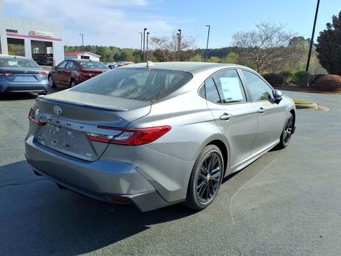 New 2026 Toyota Camry SE image 3