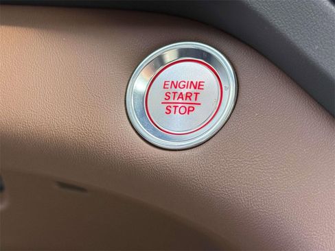 Certified 2025 Acura RDX w/ Technology Package image 24