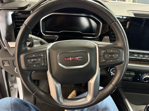 Used 2023 GMC Sierra 1500 Elevation w/ Elevation Premium Package AWD/4WD image 22