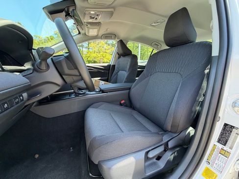 Used 2026 Toyota Camry LE image 5