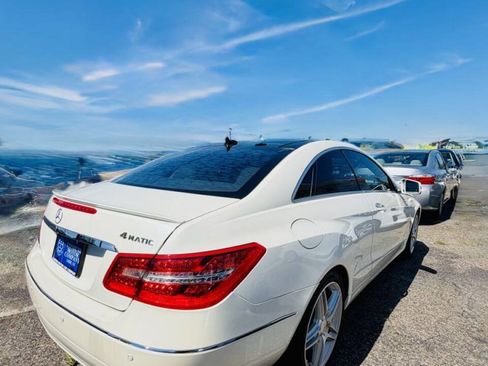Used 2013 Mercedes-Benz E 350 4MATIC Coupe image 8